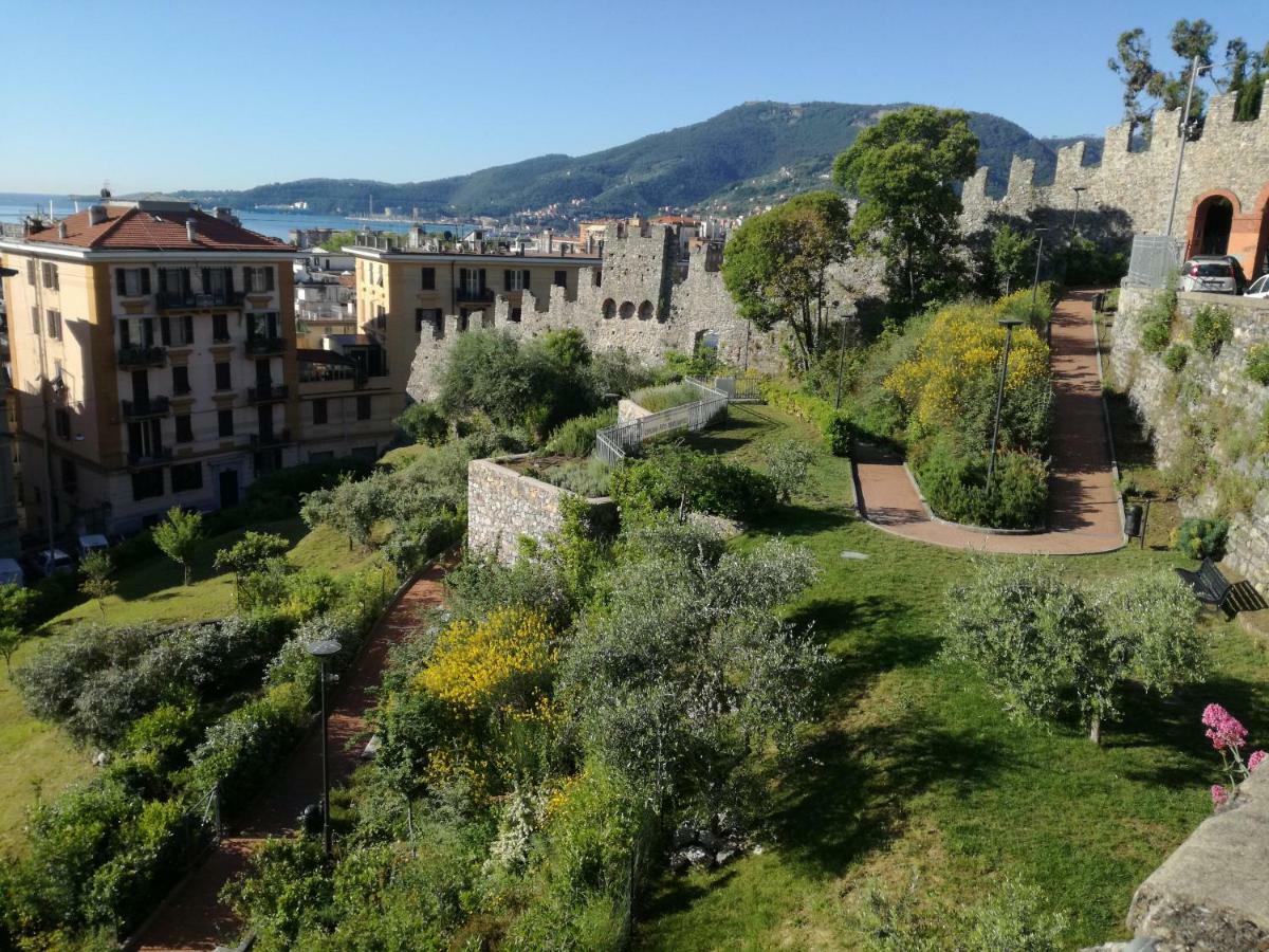 Apartamento La Pietra Del Golfo La Spezia Exterior foto